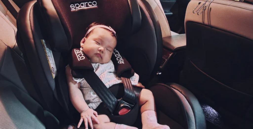 Car Seat for Kids - This & That but which is the right one for your little one?