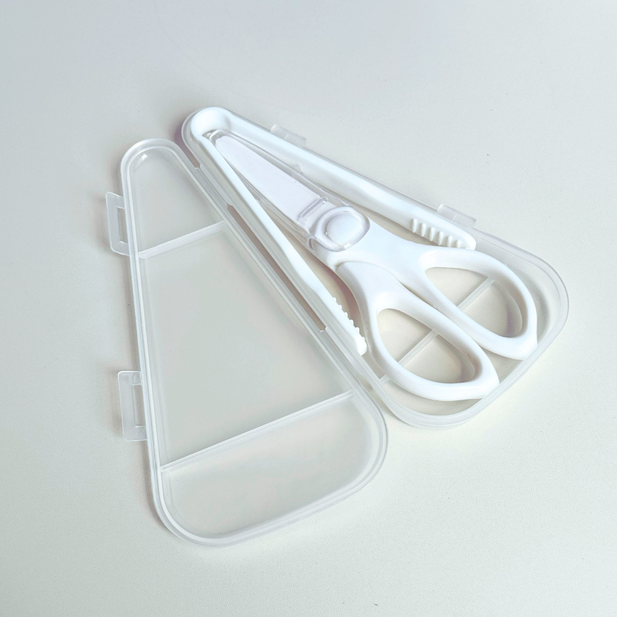 Ceramic Food Scissors with Storage Case for easier baby mealtime